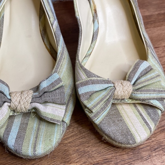 Naturalizer Green Striped Slingback Peep Toe with a Bow Wedge Fabric Sandal 10 - Picture 7 of 14